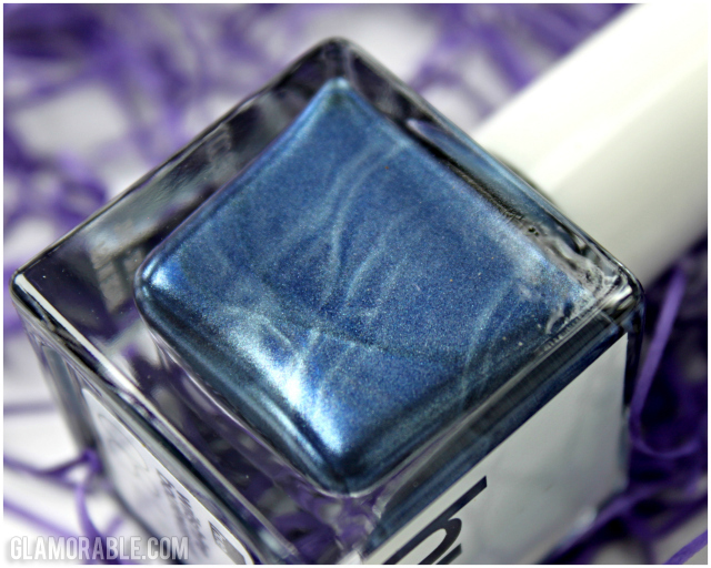 Square Hue August 2014 Review, Swatches, Unboxing: Beverly Hills | via @glamorable #bbloggers #nails #nailpolish #squarehue #mani #manicure #subscriptionboxes Square Hue August 2014 Review, Swatches, Unboxing: Beverly Hills | via @glamorable #bbloggers #nails #nailpolish #squarehue #mani #manicure #subscriptionboxes