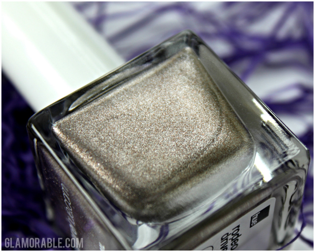 Square Hue August 2014 Review, Swatches, Unboxing: Beverly Hills | via @glamorable #bbloggers #nails #nailpolish #squarehue #mani #manicure #subscriptionboxes Square Hue August 2014 Review, Swatches, Unboxing: Beverly Hills | via @glamorable #bbloggers #nails #nailpolish #squarehue #mani #manicure #subscriptionboxes
