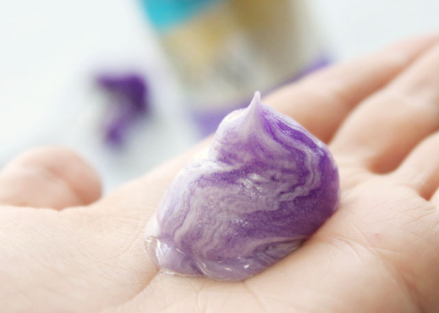 Gillette Venus Swirl Razor Review + Giveaway