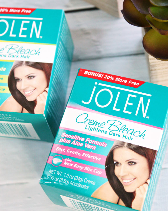 #ad How do you remove unwanted peach fuzz from your face? Are you #TeamBleach or #TeamBare? In my latest blog post I am talking about Jolen Creme Bleach and the new Facial Hair Remover Kit, read on to find out my thoughts on both of them >> http://bit.ly/1zxCpGz Find out more about Jolen at http://www.jolenbeauty.com. | via @glamorable #BleachtoBarewithJolen #GoConfidently 