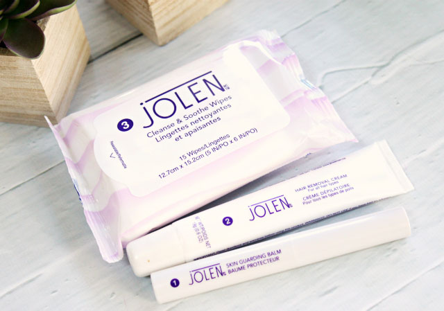 #ad How do you remove unwanted peach fuzz from your face? Are you #TeamBleach or #TeamBare? In my latest blog post I am talking about Jolen Creme Bleach and the new Facial Hair Remover Kit, read on to find out my thoughts on both of them >> http://bit.ly/1zxCpGz Find out more about Jolen at http://www.jolenbeauty.com. | via @glamorable #BleachtoBarewithJolen #GoConfidently 