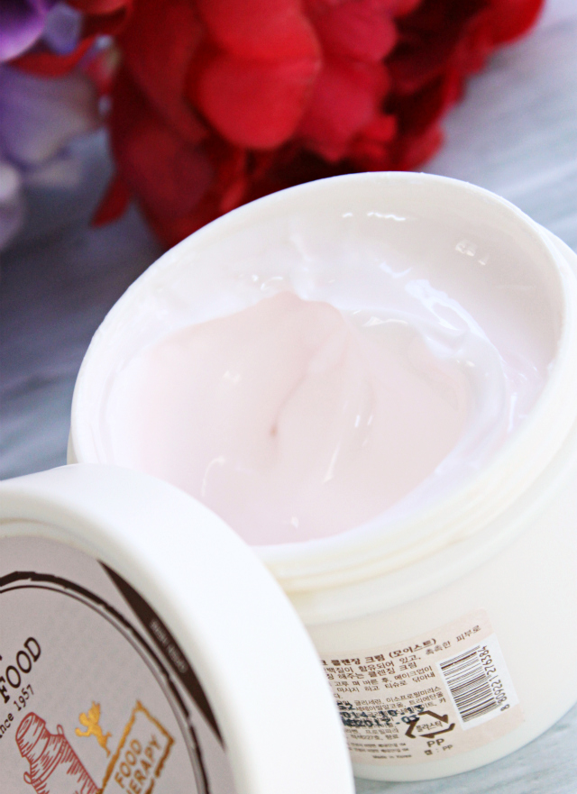 Memebox Berrylicious Mystery Box Review, Unboxing, Discount Codes >>  http://bit.ly/1FHVub3 | via @glamorable 