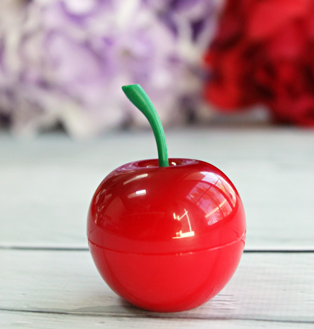 Memebox Berrylicious Mystery Box Review, Unboxing, Discount Codes >>  http://bit.ly/1FHVub3 | via @glamorable 