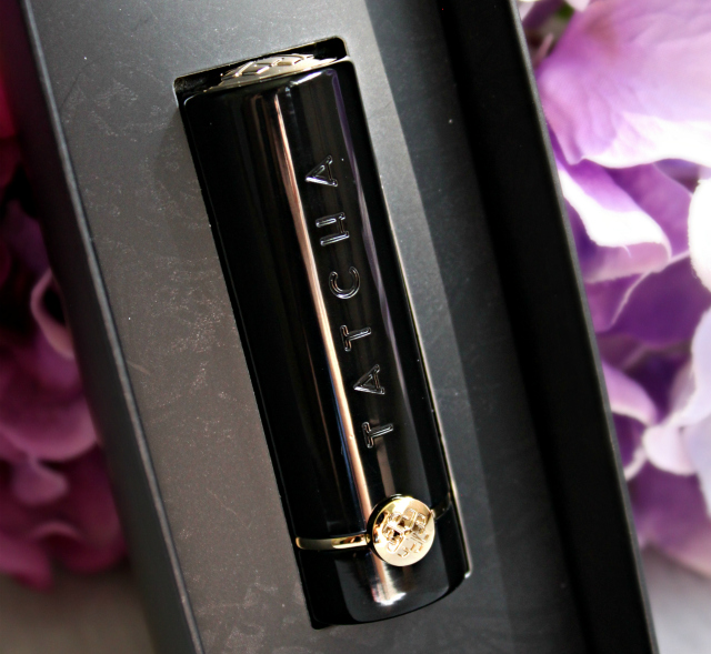 A universally flattering red lipstick that looks good on everyone! Check out my swatches and review of Tatcha's Exclusive, and very Limited Edition Kyoto Red Silk Lipstick >> http://bit.ly/1PPcjsJ | via @glamorable