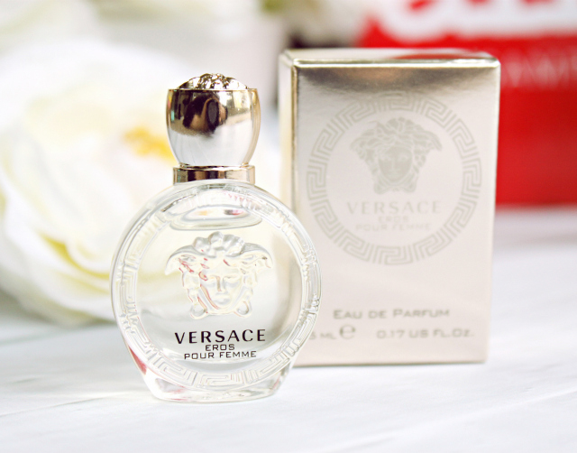 New on the blog: Allure Sample Society May 2015 Review & Unboxing >> http://bit.ly/1KJJHge | via @glamorable