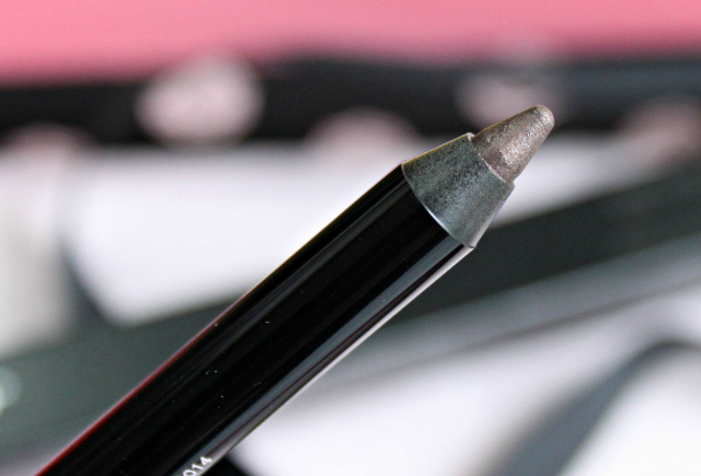 Glossybox April 2015 review: Marrakesh Endz Split End Mender & Preventer, Aerin Waterlily Sun, Obsessive Compulsive Cosmetics Stained Gloss in Androgyne, Estee Lauder Enlighten Dark Spot Correcting Serum, and Julep Gel Eye Glider in Graphite Shimmer >> http://bit.ly/1QKiGxd | via @glamorable