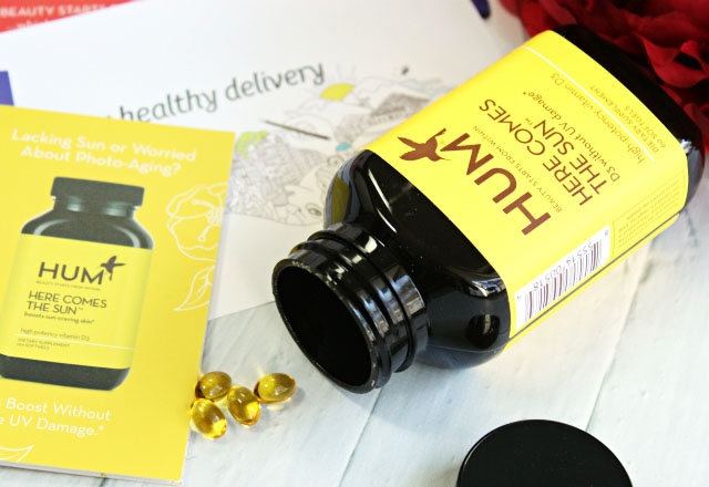 HUM Nutrition Smooth Operator & Here Comes The Sun Review + get extra $10 off using my friend referral code F910B. Click through to read more about these fantastic products >>  http://bit.ly/1J1TSiZ | via @glamorable