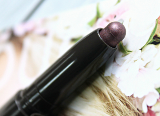 Jouer Le Matchbox Spring 2015 for Warm Undertones and Fair Skin: Review, Unboxing, Swatches >> http://bit.ly/1GnNgb5 | via @glamorable