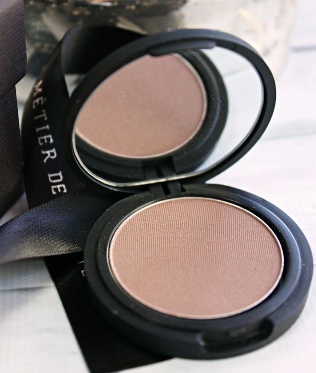 Le Metier de Beaute Vault VIP April 2015 Review, Swatches, Unboxing: True Colour Eye Shadow Mulberry, Nail Lacquer Aurora, Nail Lacquer Bodacious Bordeaux >> http://bit.ly/1aLRTjA | via @glamorable