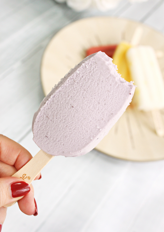 Snack brighter with NEW Nestle Outshine Simply Yogurt Bars >> http://bit.ly/1AVfRAe | via @glamorable #cbias #OutshineSnacks #ad