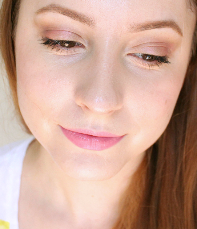 I already knew that my previous Colourpop purchase wouldn't be my last, and today on the blog I'm sharing thoughts and swatches of Limited Edition Rebound set, which included one duochrome and two matte eye shadows, as well as a beautiful matte pressed pigment, which I now use as a blush! >> http://bit.ly/1KVdKFh | via @glamorable