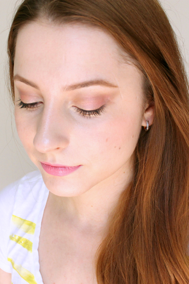 I already knew that my previous Colourpop purchase wouldn't be my last, and today on the blog I'm sharing thoughts and swatches of Limited Edition Rebound set, which included one duochrome and two matte eye shadows, as well as a beautiful matte pressed pigment, which I now use as a blush! >> http://bit.ly/1KVdKFh | via @glamorable