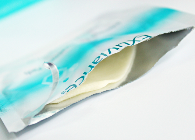 Discover the benefits of topical eye treatments in my Neostrata Exuviance Intensive Eye Treatment Pads Review >> http://bit.ly/1J4TAbr | via @glamorable