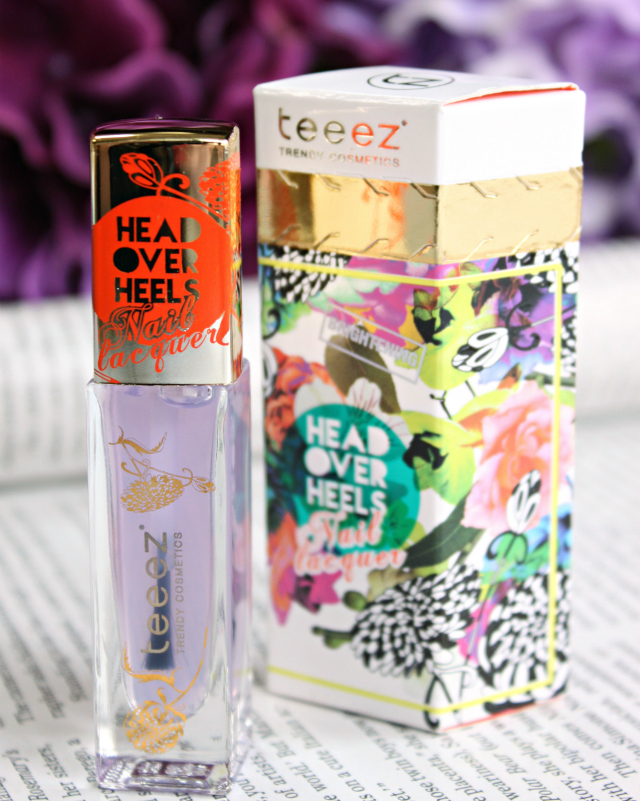 Here's what came in my May Glossybox: Doucce Mineral Matt Lipstick, Sebastian Professional Stylbrid 9, Glamglow Powermud Dualcleanse Treatment, Teez Trend Cosmetics Head Over Heels Nail Lacquer Base Coat, Clearista Retexturizing Gel >> http://bit.ly/1GhHc3Y | via @glamorable