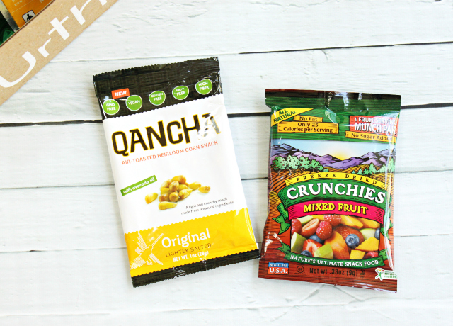 Urthbox May 2015 Review & Unboxing: My May box was loaded with kinds of organic snacks, healthy treats, and other NON-GMO goodies! Take a look >> http://bit.ly/1MsWYv0