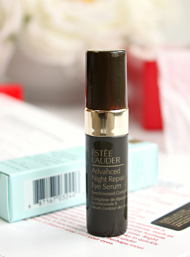 Allure Sample Society July 2015 Review >>  https://glamorable.com | via @glamorable