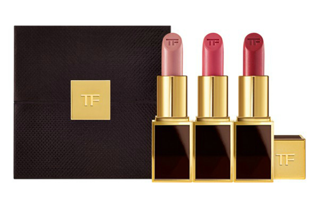 Cool Things to Grab During Nordstrom Anniversary Sale >> https://glamorable.com | via @glamorable