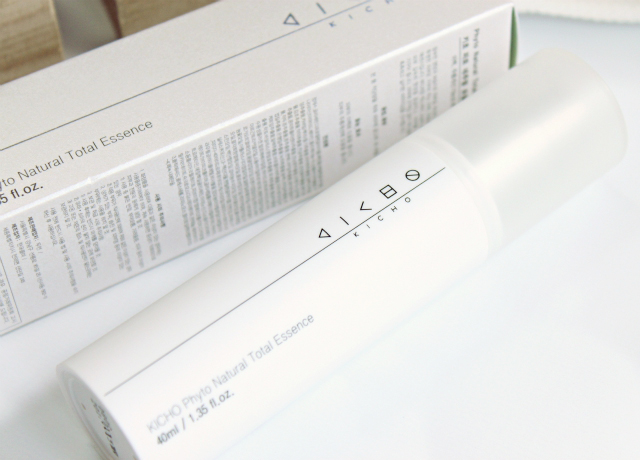 Interested in Korean skin care? Check out this review of Kicho Phyto Natural Total Essence & Moisture Cream, that each contain over 44 botanical extracts and oils!! >>  https://glamorable.com | via @glamorable