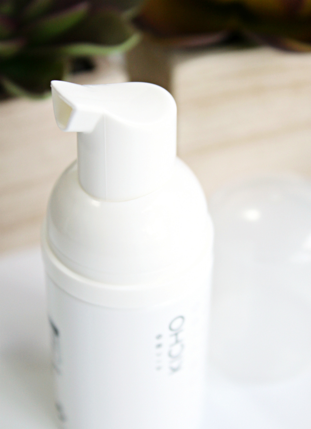 Kicho Skin Care Review: Foaming Cleanser & Lip Balm || Find out what makes these innovative Korean beauty products a must have for your skin care routine >> https://glamorable.com | via @glamorable