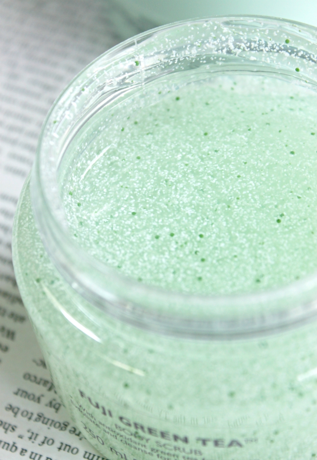 No need to master the intricacies of Japanese tea ceremony to enjoy this amazing new line of products from The Body Shop. Introducing Fuji Green Tea Body Wash, Body Butter, and Body Scrub! >> https://glamorable.com | via @glamorable