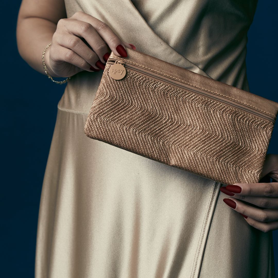 Spoilers for Ipsy September 2015 Glam Bag revealed! Check out the list of products that will appear in this month's Glam Bags. Read more: glamorable.com | via @glamorable