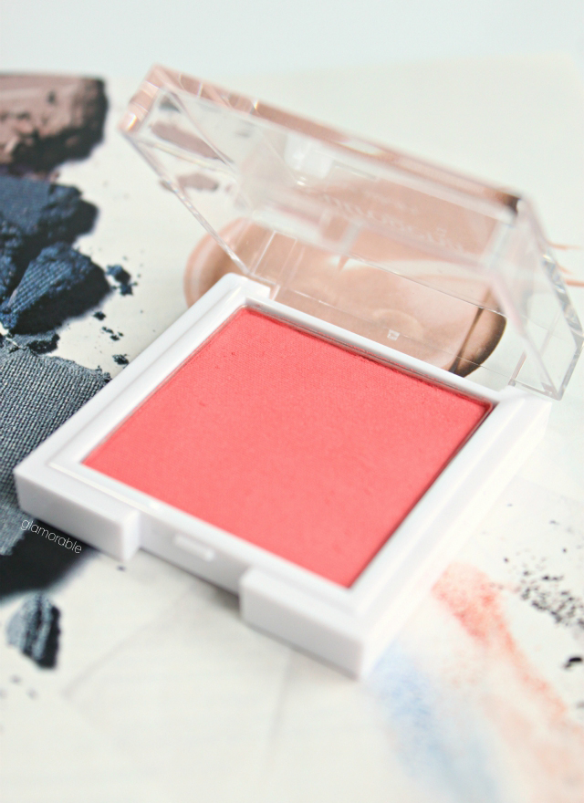 Best drugstore makeup: Neutrogena Healthy Skin Blush in Flushed 30. Read more >> glamorable.com | via @glamorable