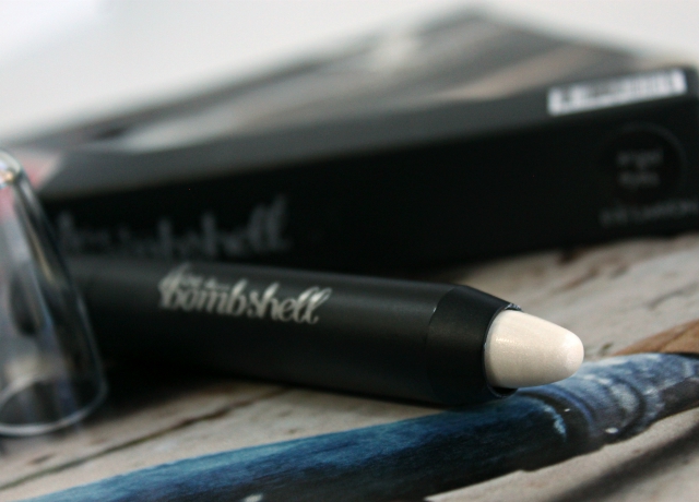 Beauty Box 5 September 2015 Review & Unboxing. Click through for more pictures! >> www.glamorable.com | via @glamorable