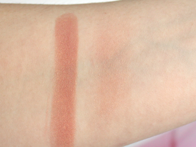 Best blush color for Fall - Chanel Joues Contraste Alezane (swatches, review, pictures) Read more at >> www.glamorable.com | via @glamorable