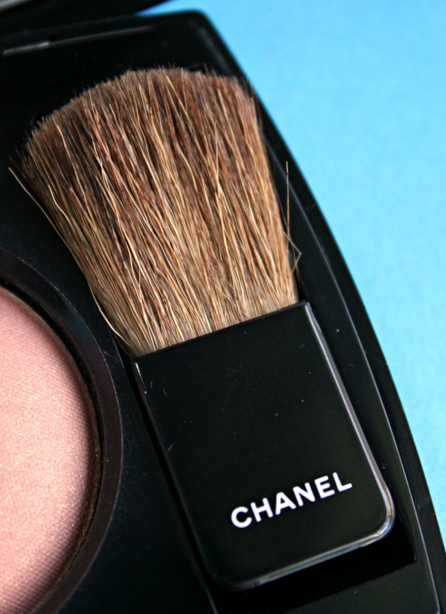 Best blush color for Fall - Chanel Joues Contraste Alezane (swatches, review, pictures) Read more at >> www.glamorable.com | via @glamorable