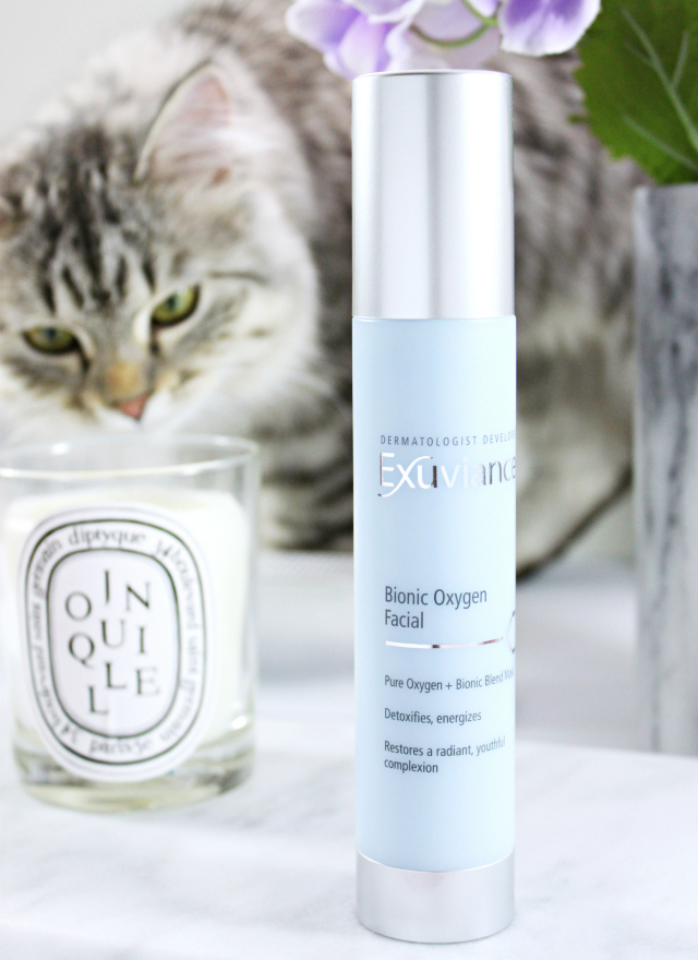 Luna's Corner #1 (don't steal my photos!) Read more at >> www.glamorable.com | via @glamorable