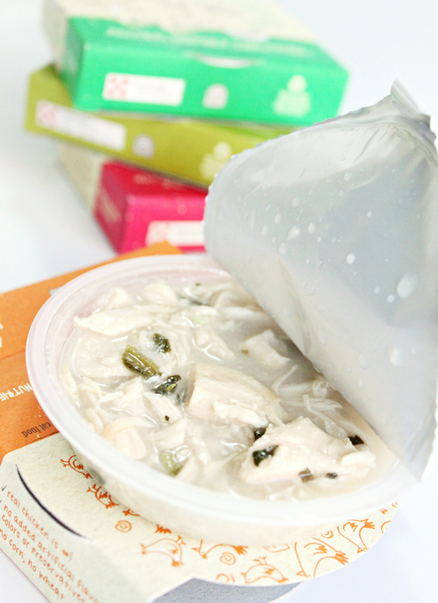 Luna's Musings on Purina Muse Natural Grain Free Cat Food. Read more at >> www.glamorable.com | via @glamorable #MyCatMyMuse [ad] #cbias