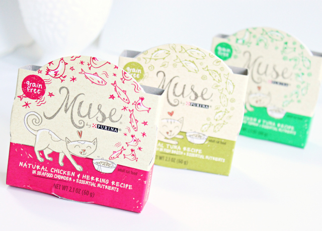 Luna's Musings on Purina Muse Natural Grain Free Cat Food. Read more at >> www.glamorable.com | via @glamorable #MyCatMyMuse [ad] #cbias