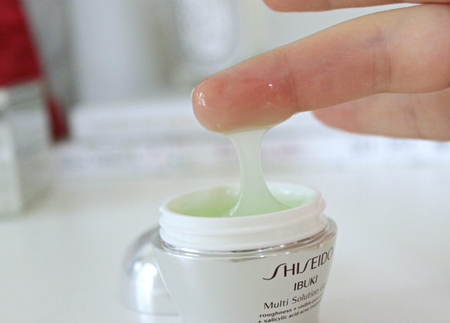 A Solution For Problem Skin - Shiseido IBUKI Multi Solution Gel Review. Read more at >> www.glamorable.com | via @glamorable
