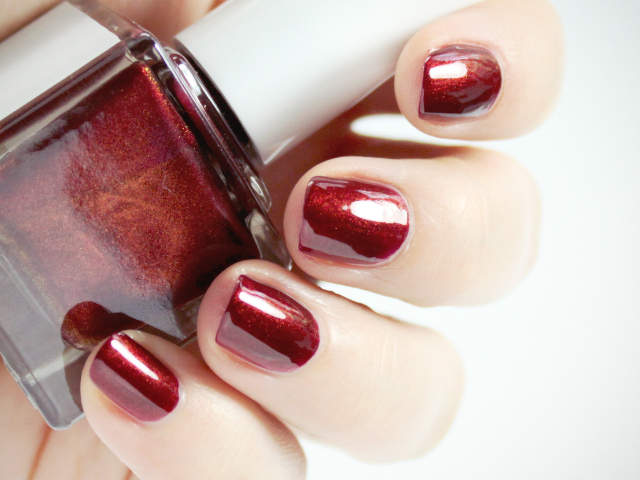 SquareHue October 2015 Review & Swatches. Read more at >> www.glamorable.com | via @glamorable