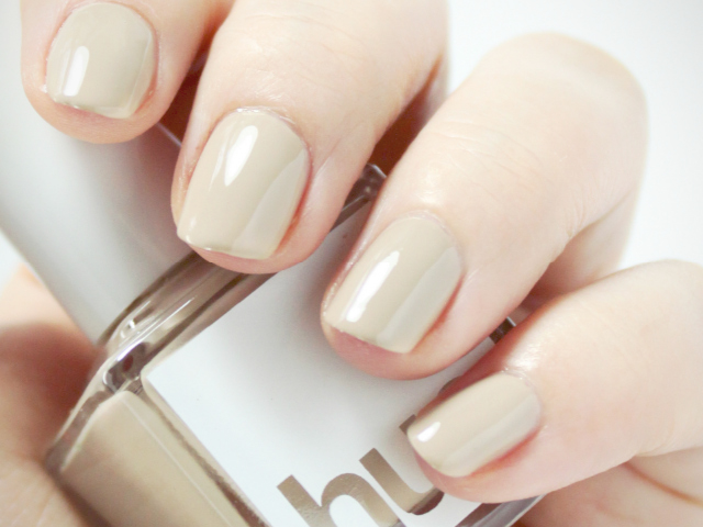 SquareHue October 2015 Review & Swatches. Read more at >> www.glamorable.com | via @glamorable