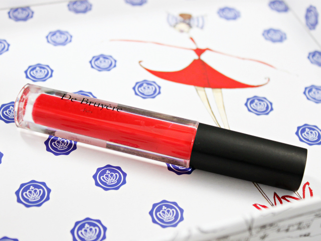 Glossybox October 2015 Review. Read more at >> www.glamorable.com | via @glamorable