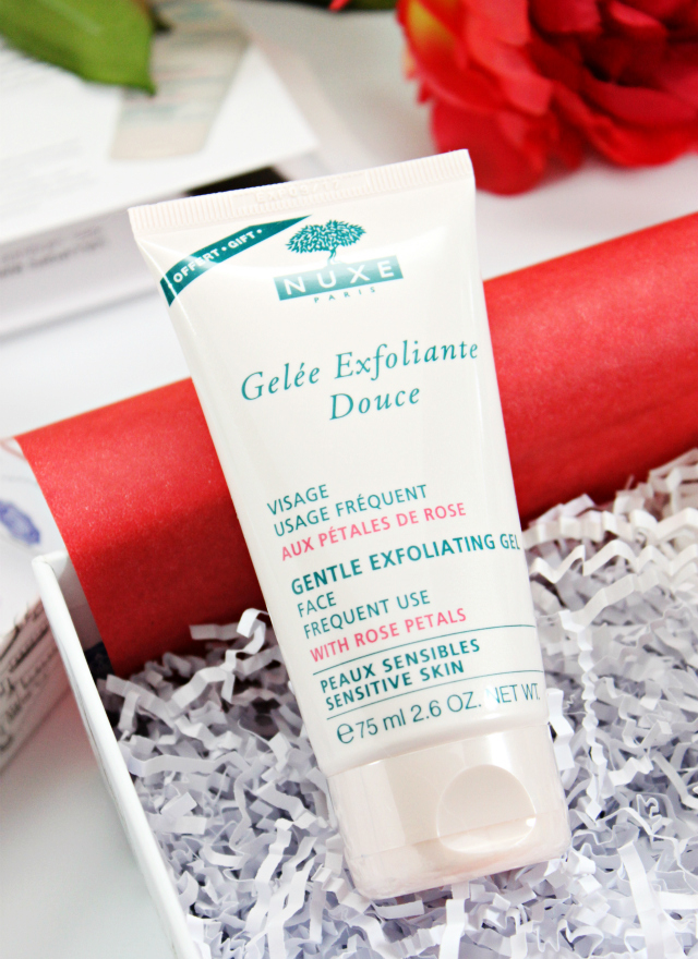 Glossybox October 2015 Review. Read more at >> www.glamorable.com | via @glamorable