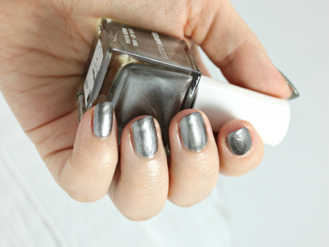 SquareHue November 2015 Review || Nail Polish from the 2000s. Read more at >> www.glamorable.com | via @glamorable