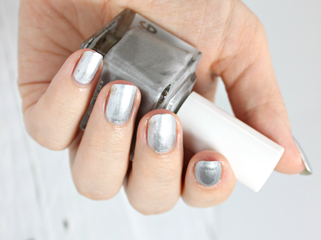 SquareHue November 2015 Review || Nail Polish from the 2000s. Read more at >> www.glamorable.com | via @glamorable