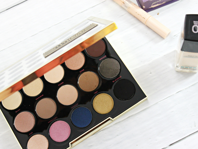 Holiday Makeup Look: Snow Kissed Skin. Read more at >> www.glamorable.com | via @glamorable