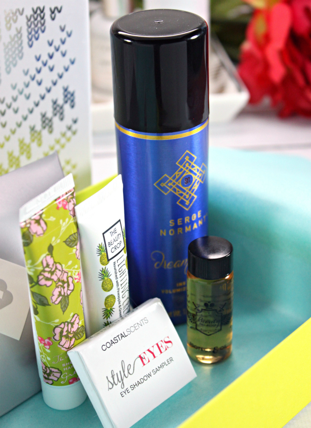 Birchbox December 2015 Review. Read more at >> www.glamorable.com | via @glamorable