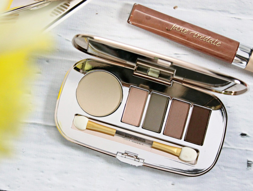 How to Master the No Makeup Look with NEW Jane Iredale Skin Is In Collection | Jane Iredale Naturally Matte Eye Shadow Kit, Jane Iredale GreatShape Eyebrow Kit, Jane Iredale White Tea PureGloss Lip Gloss, Jane Iredale Flawless PurePressed Blush