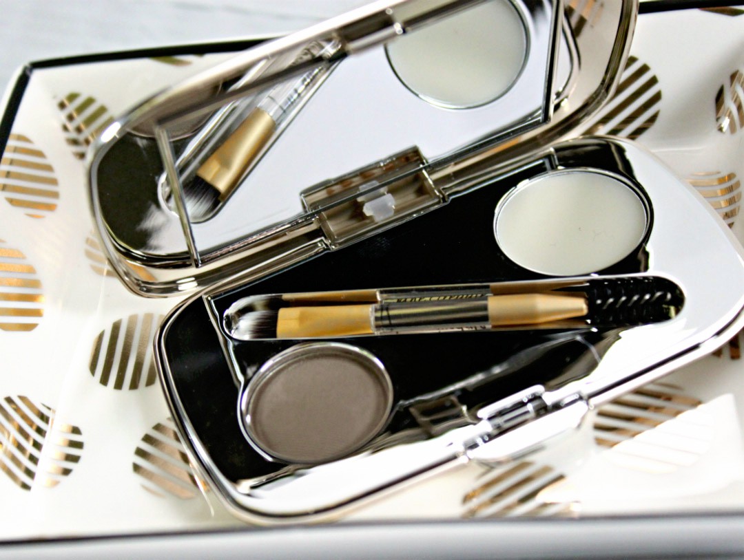 How to Master the No Makeup Look with NEW Jane Iredale Skin Is In Collection | Jane Iredale Naturally Matte Eye Shadow Kit, Jane Iredale GreatShape Eyebrow Kit, Jane Iredale White Tea PureGloss Lip Gloss, Jane Iredale Flawless PurePressed Blush