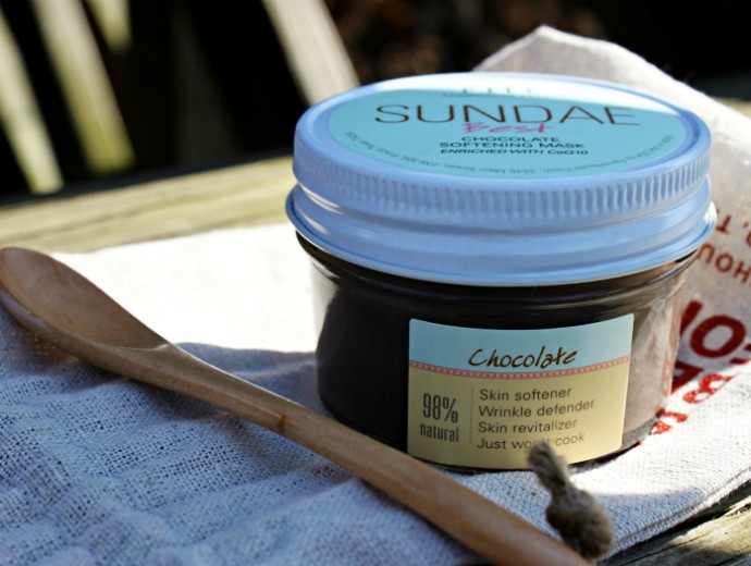 FarmHouse Fresh Strawberry Smash Sweet Cream, Sundae Best Chocolate Softening Mask