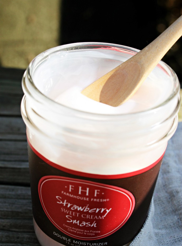 FarmHouse Fresh Strawberry Smash Sweet Cream, Sundae Best Chocolate Softening Mask