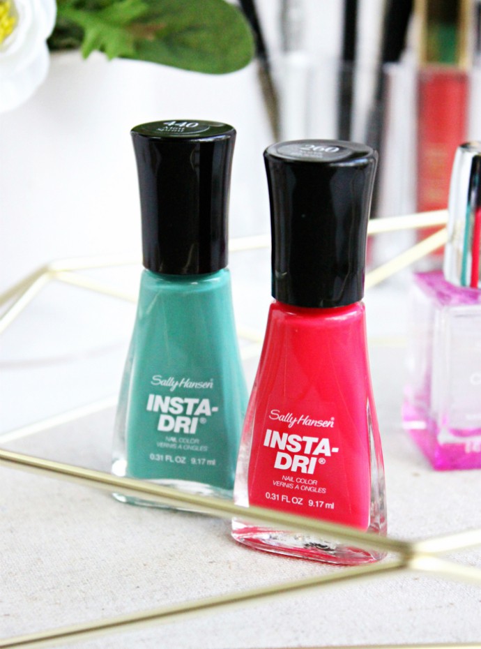 Easy Negative Space Manicure Tutorial