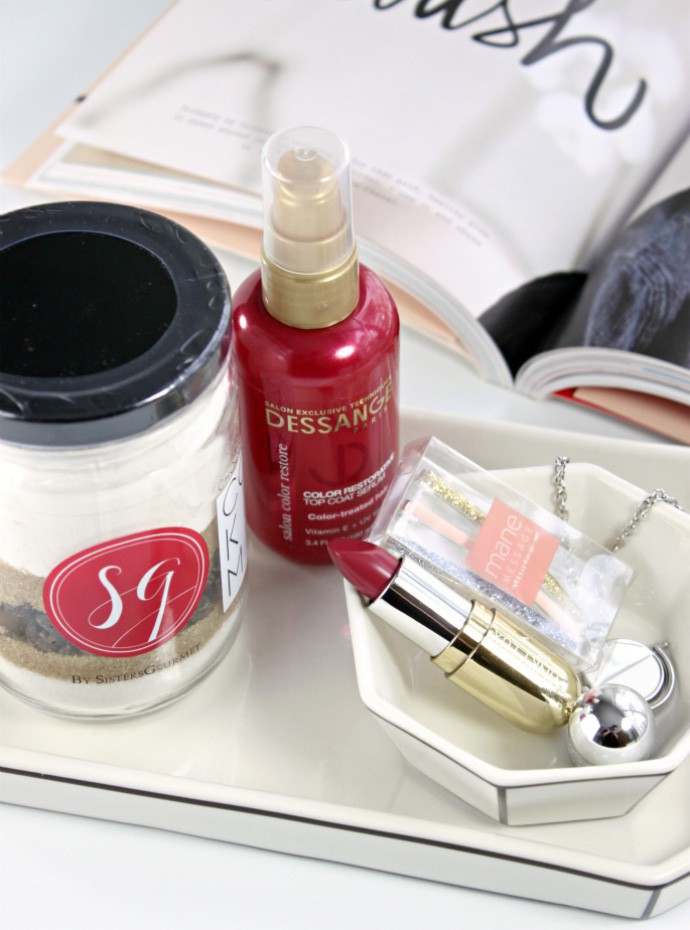 POPSUGAR MustHave December 2016