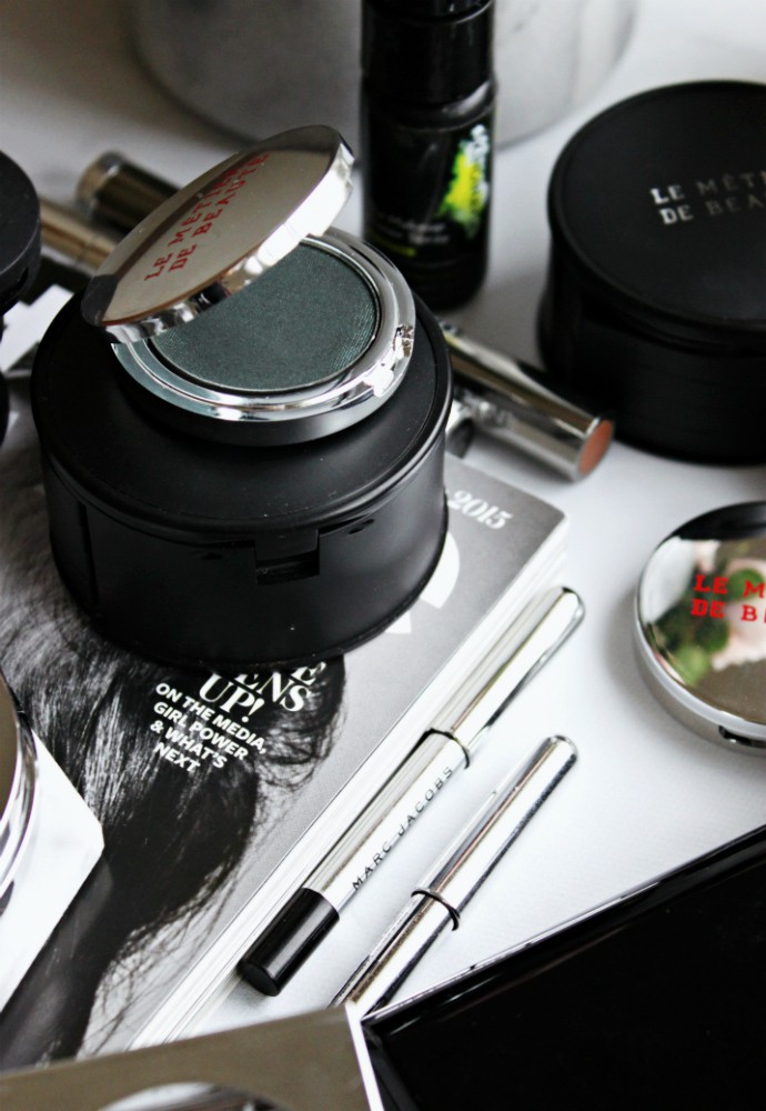 Beauty Detox | Downsizing My Makeup Stash (How I got rid of old and expired products)