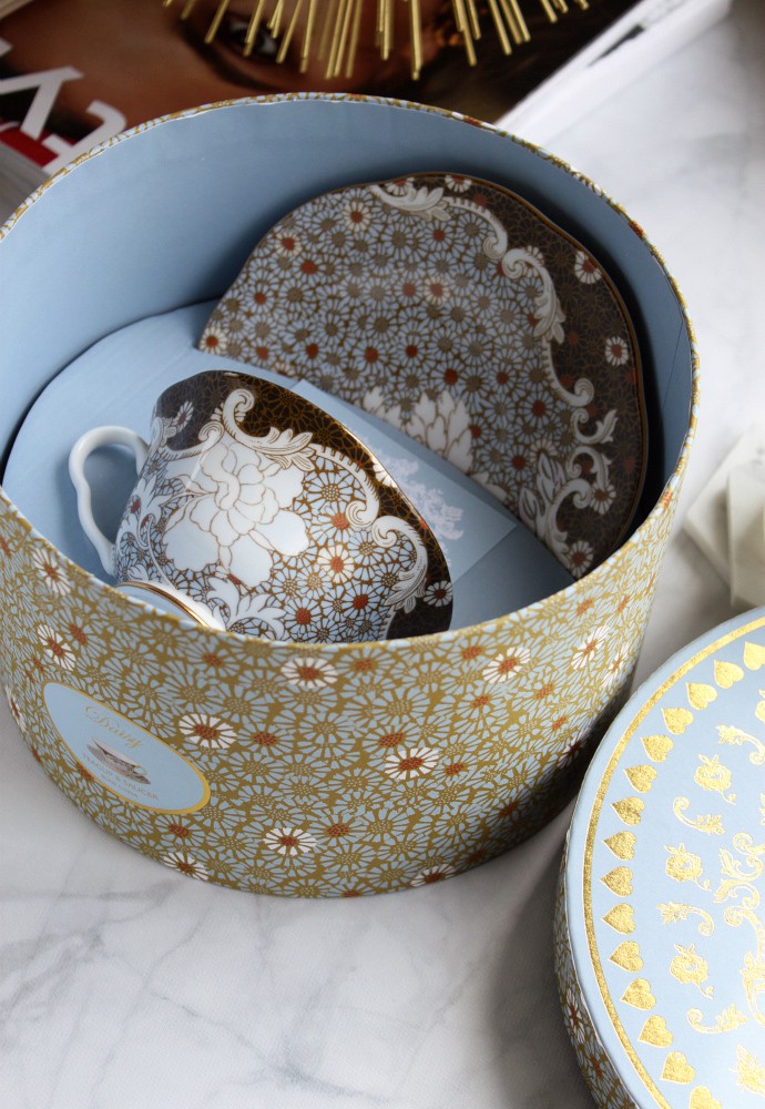 Last Minute Mother's Day Gift Ideas To Spoil Mom With (That Are Not Beauty Products!)