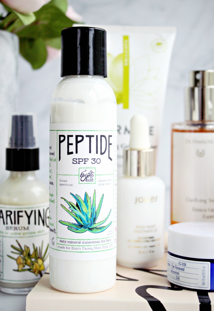 Find out how to build a natural & non-toxic AM beauty routine for combination skin to address your skin's needs, and check out the results of my very first attempt at doing so!